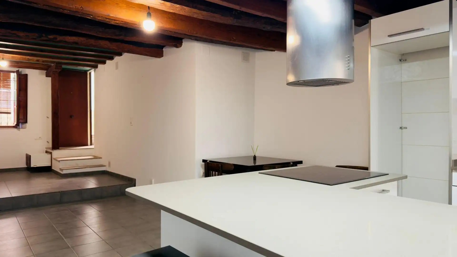 Cocina de Piso en venta en Vilanova i la Geltrú con Terraza, Amueblado y Balcón