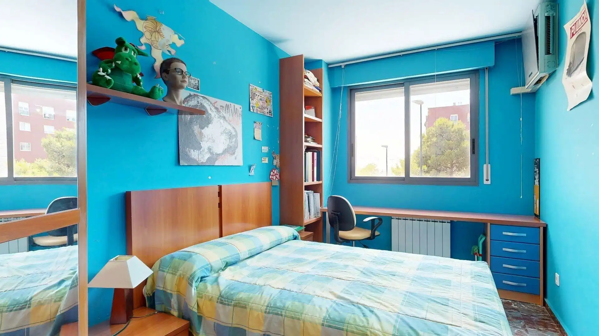 Habitación de Casa adosada en venta en Zaragoza con Aire acondicionado, Calefacción y Terraza