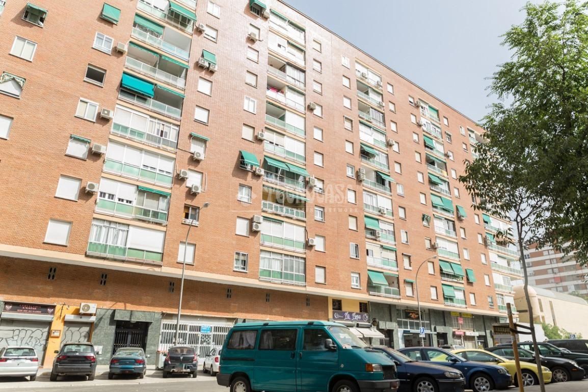 Vista exterior de Piso en venta en  Madrid Capital con Aire acondicionado, Calefacción y Terraza