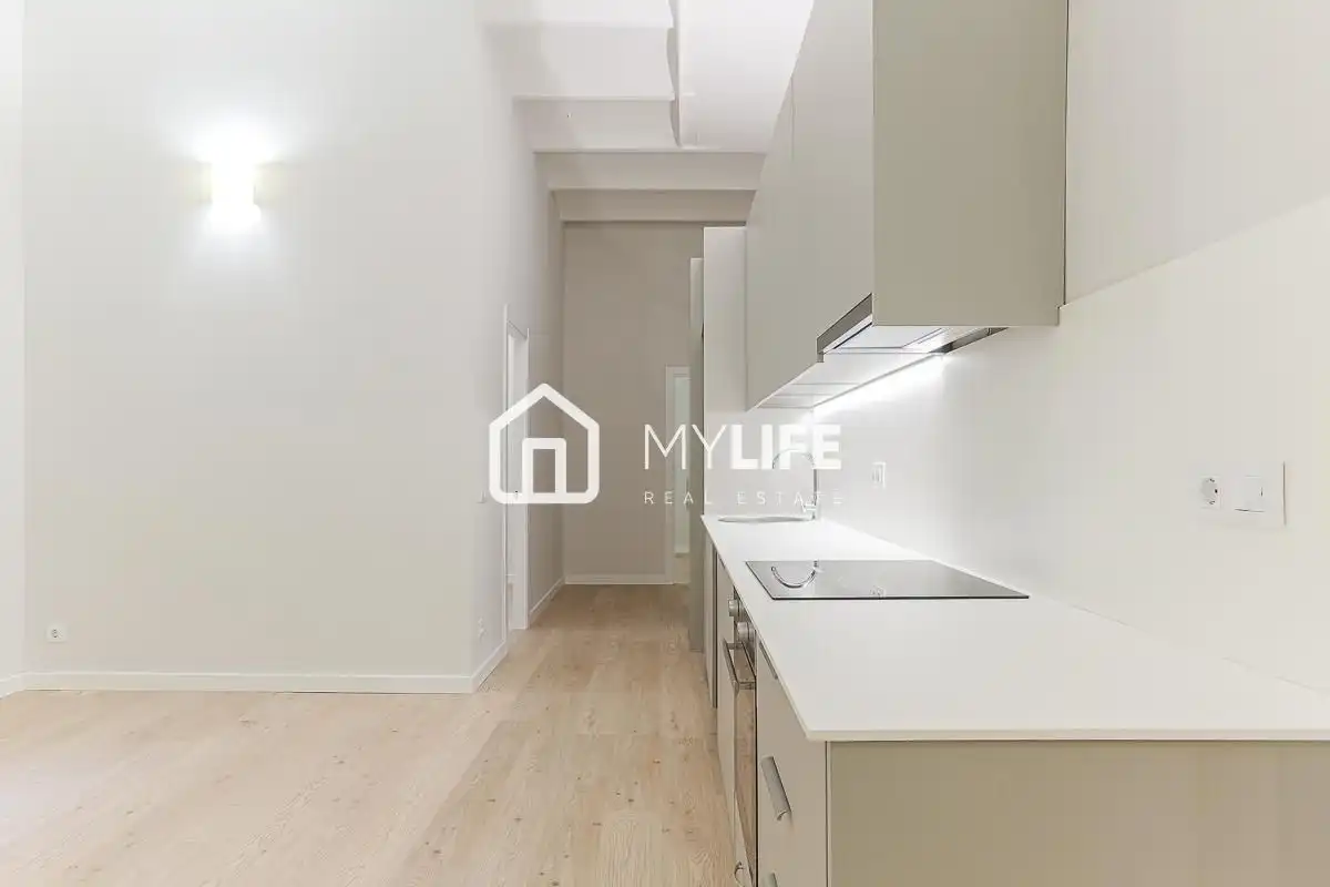 Cocina de Planta baja en venta en Barcelona con Aire acondicionado y Parquet