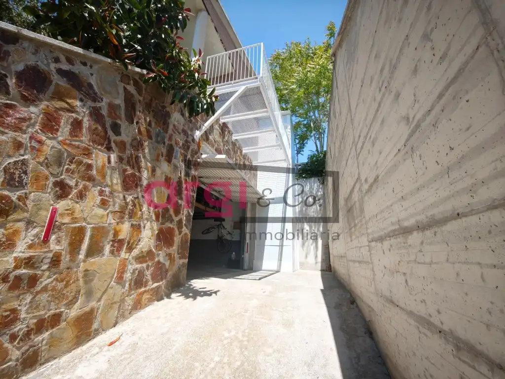 Vista exterior de Casa o chalet en venta en Begues