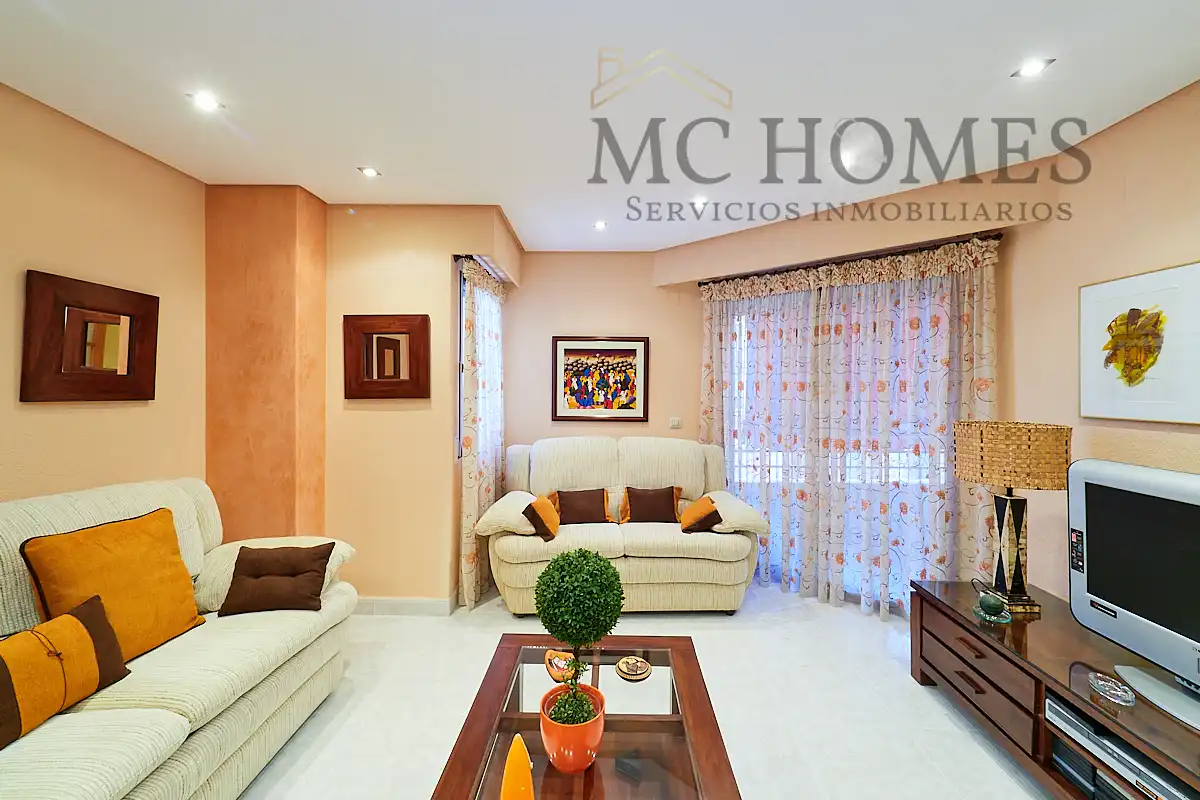Living room of Flat for sale in Santa Pola  with Air Conditioner, Heating and Oven