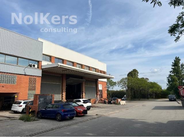 Nave industrial en Alquiler en Vinyets - Molí Vell