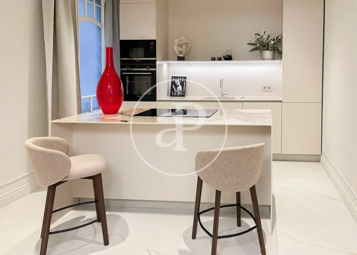 Piso con ascensor en venta en Carrer de Casp, imagen 5