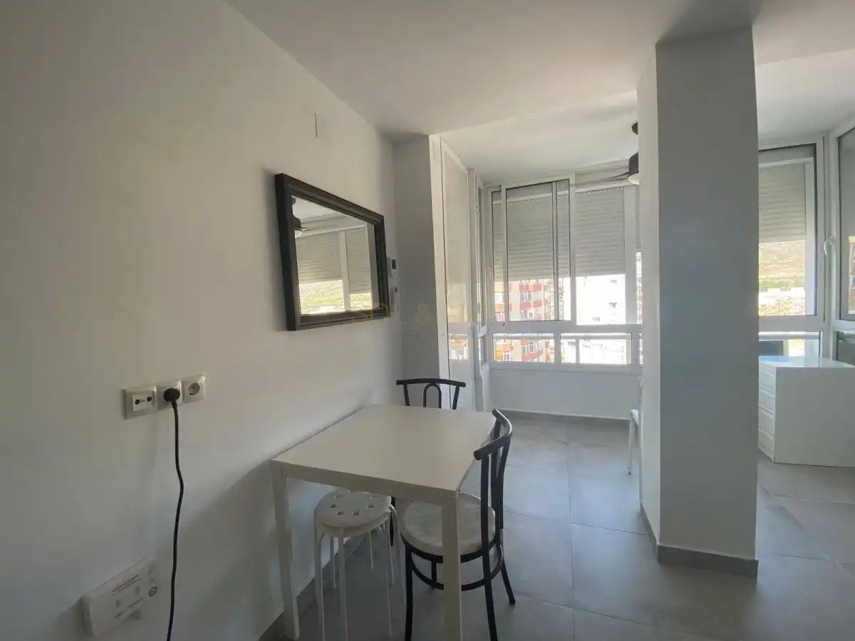 Wohnung zur Miete in Manantiales - Estación de Autobuses