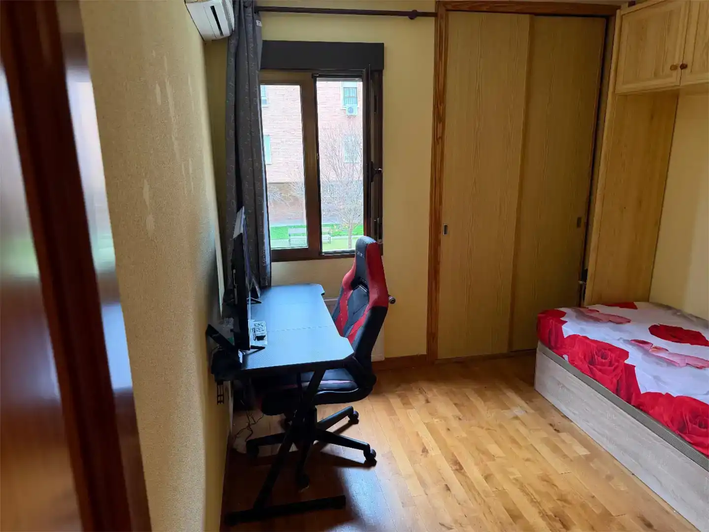 Dormitori de Pis en venda en Leganés amb Aire condicionat, Jardí privat i Parquet