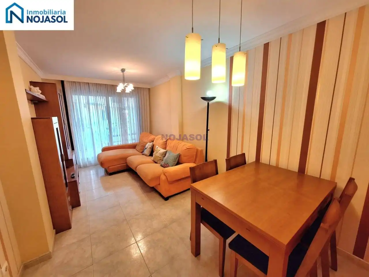 Wohnzimmer von Wohnungen zur Miete in Noja mit Heizung, Privatgarten und Terrasse