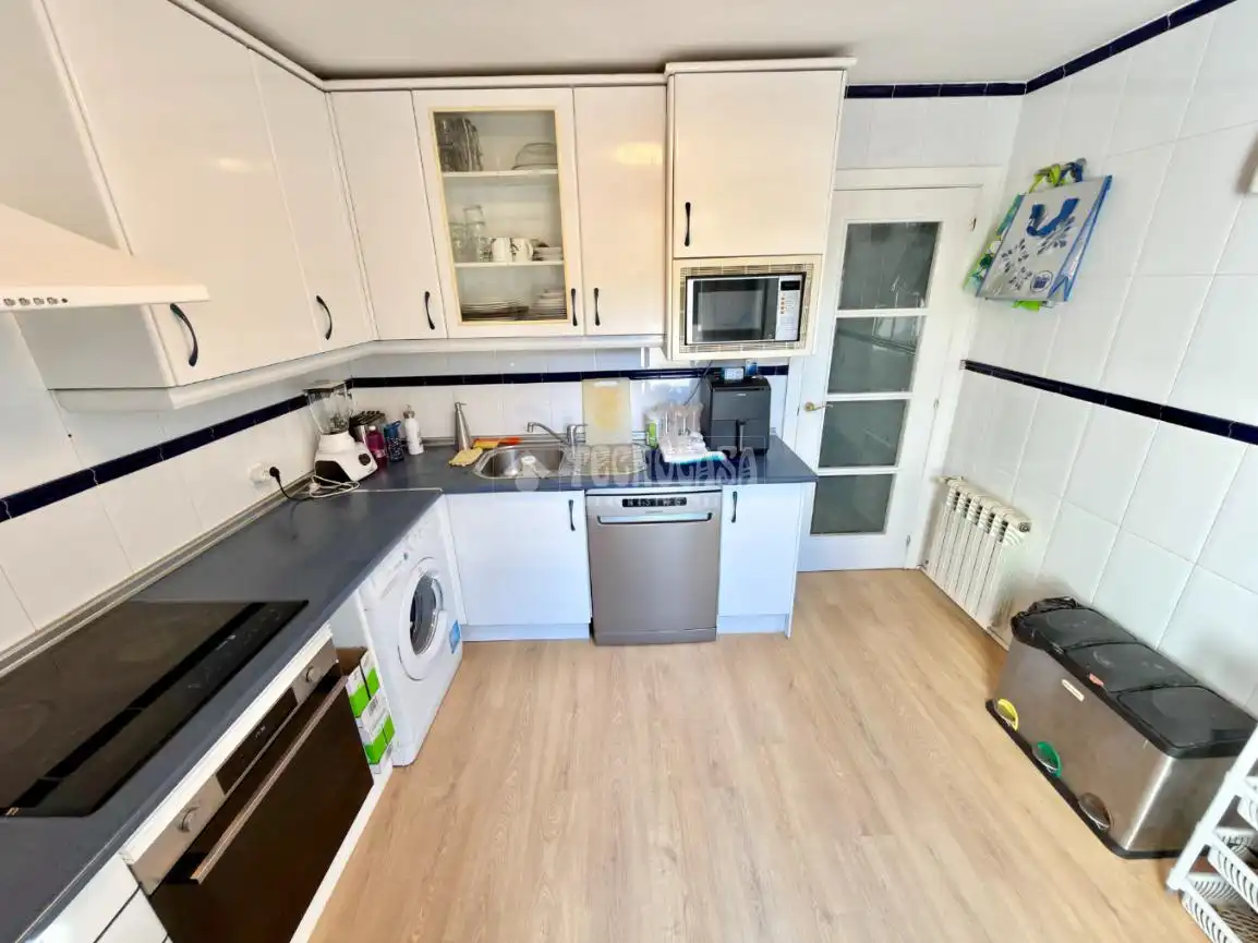 Cocina de Casa adosada en venta en Valdeaveruelo con Aire acondicionado, Calefacción y Terraza