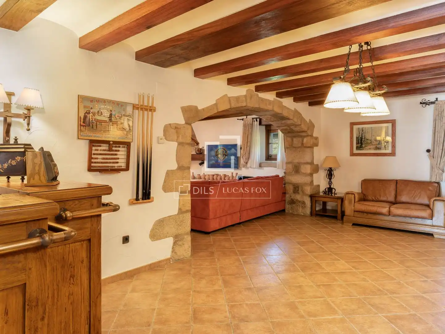 Country homes for sale in Breda  with Air Conditioner, Heating and Private garden
