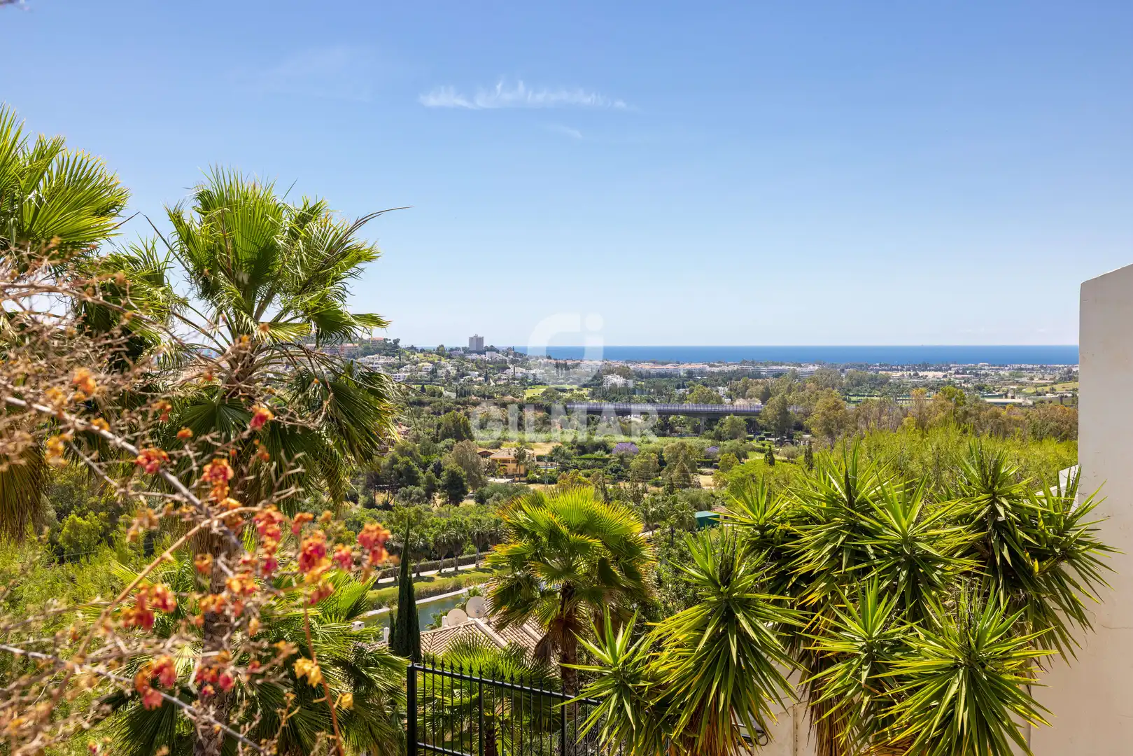 Exterior view of Apartments for sale in Benahavís  with Heating, Swimming Pool and Balcony