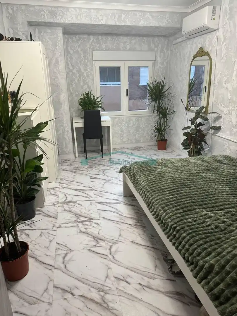 Habitación de Piso en venta en Mislata con Aire acondicionado y Amueblado