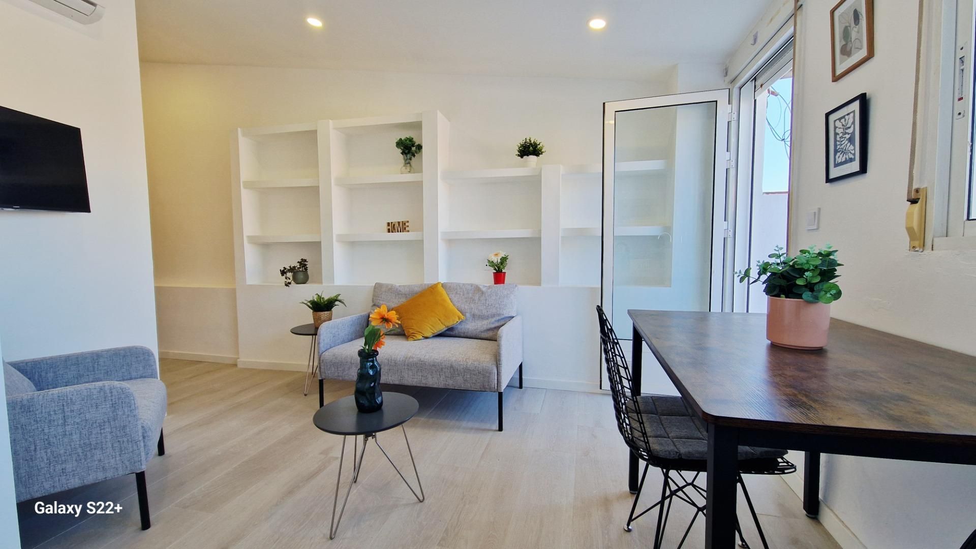 Sala d'estar de Àtic de lloguer en Cartagena amb Aire condicionat, Terrassa i Moblat