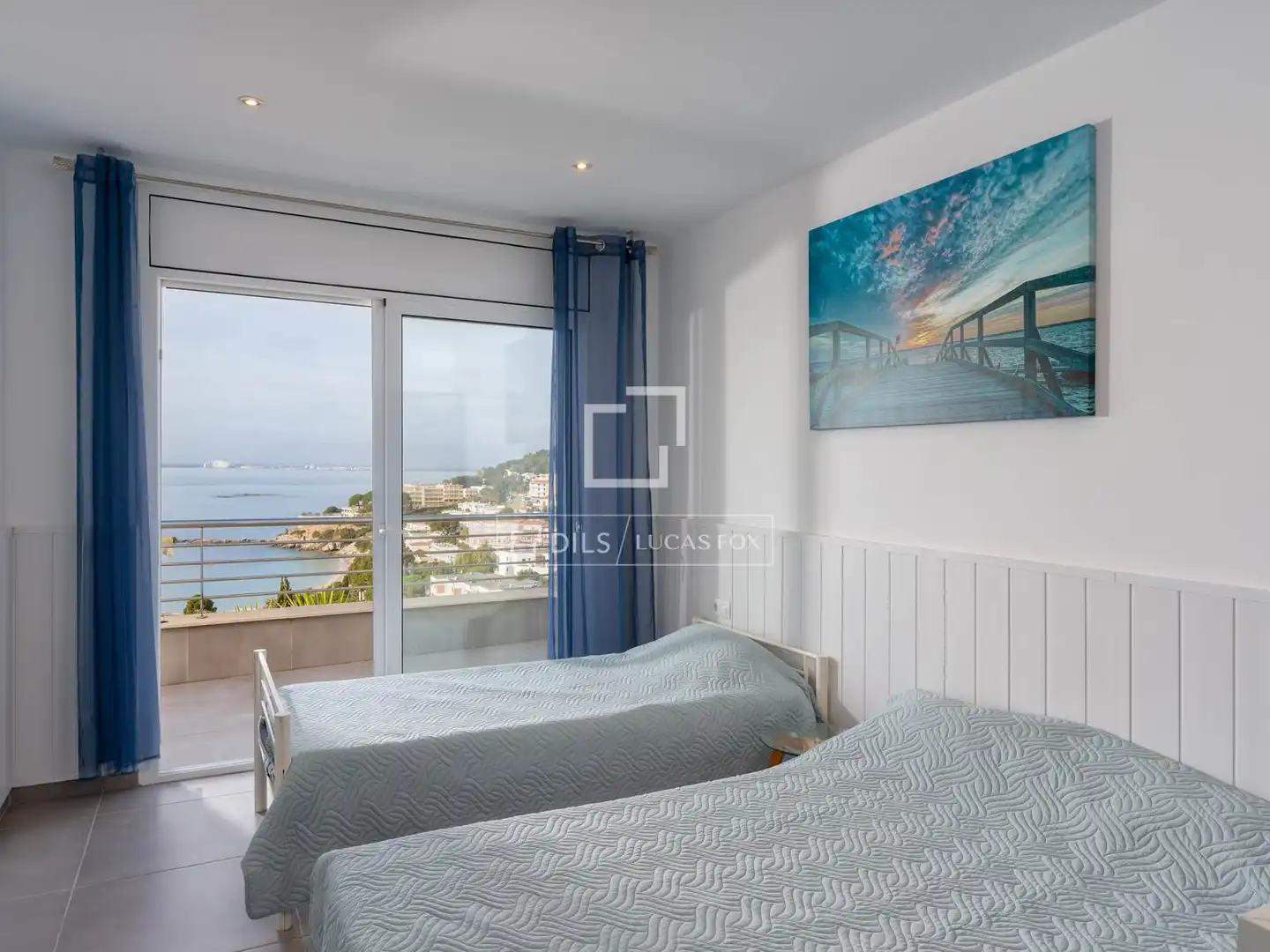 Bedroom of Houses for sale in Roses  with Air Conditioner, Heating and Terrace