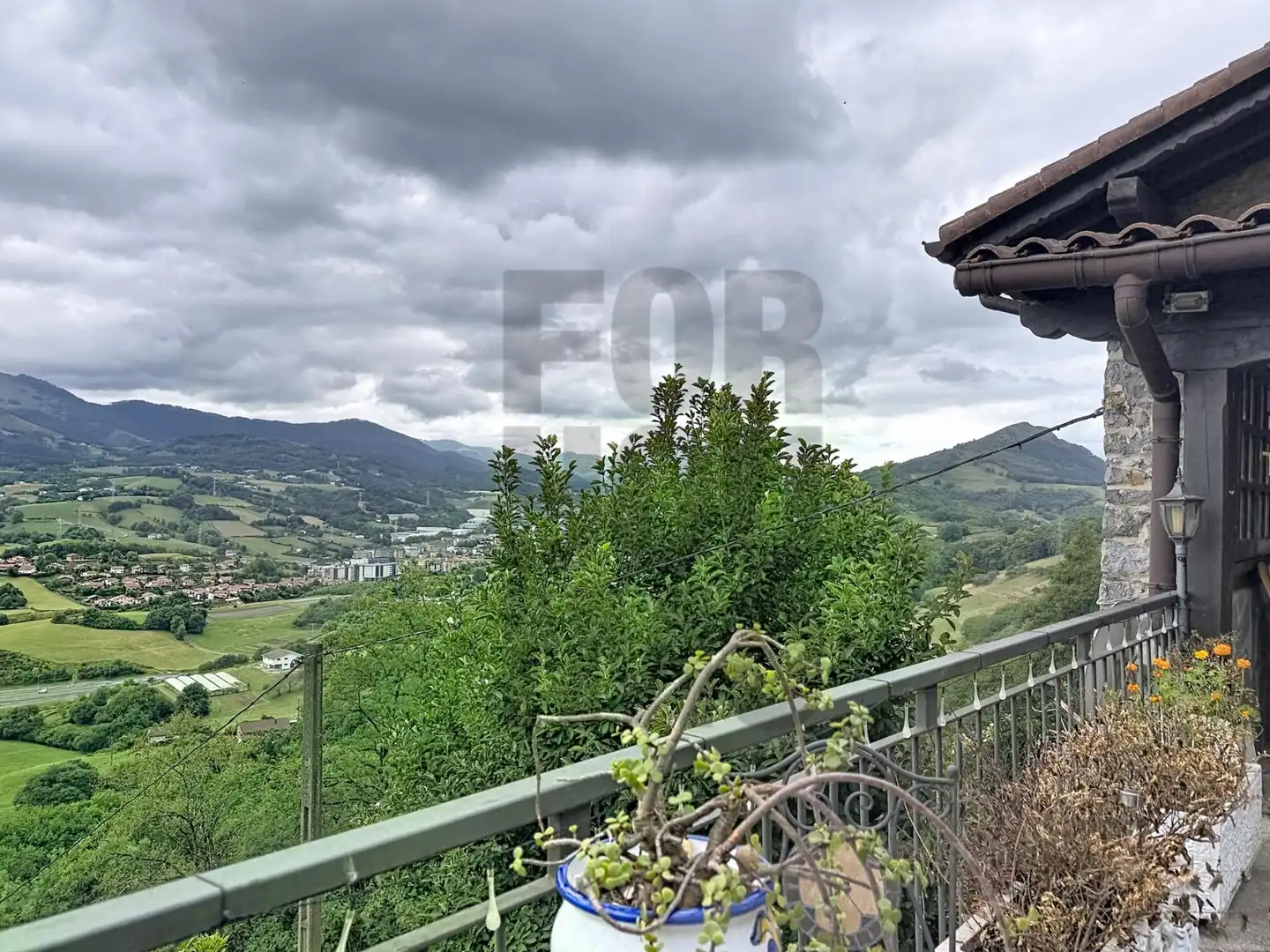 Casa o chalet en venta en Hernani con Terraza, Trastero y Balcón