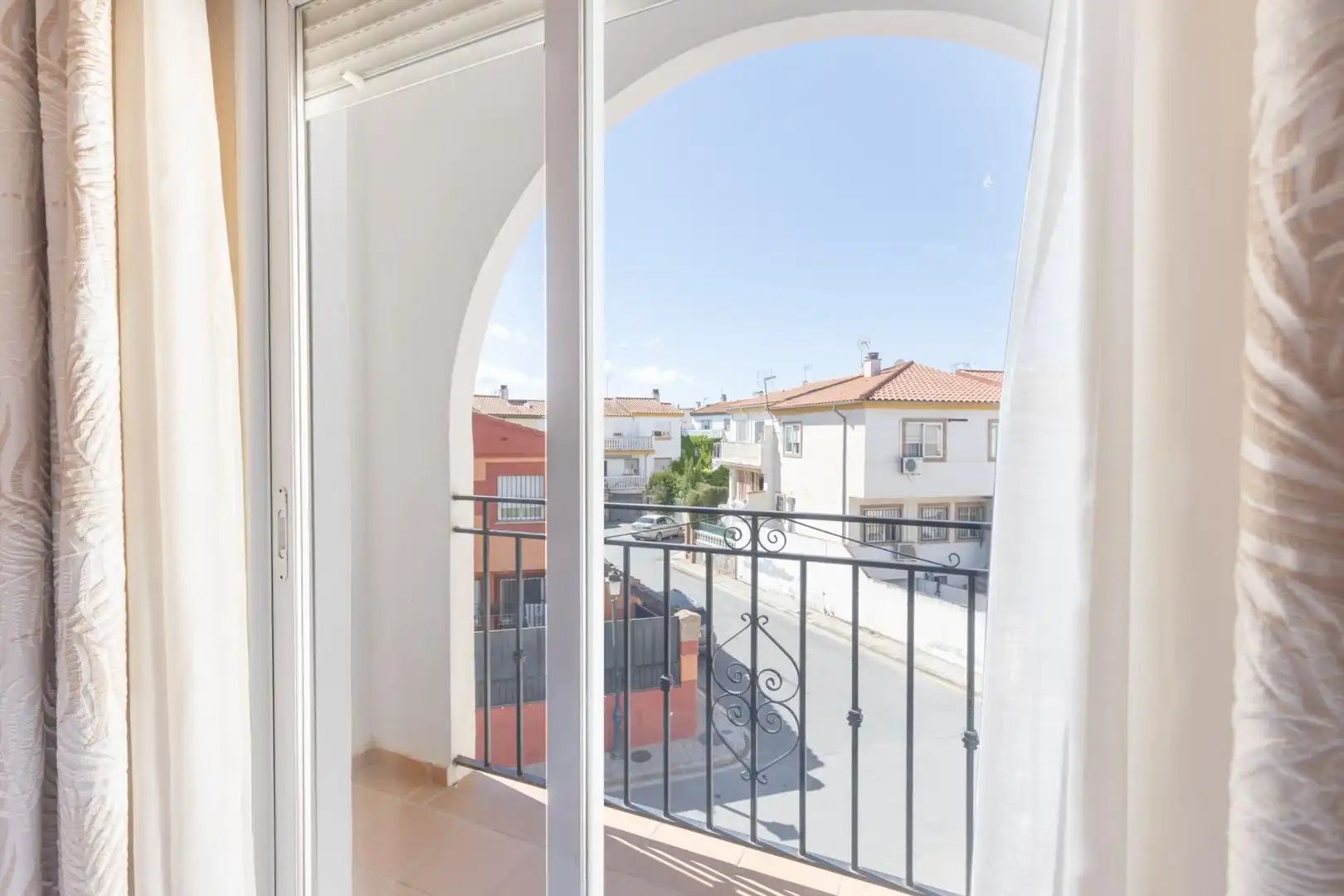Terrassa de Casa adosada en venda en Las Gabias amb Aire condicionat, Calefacció i Jardí privat