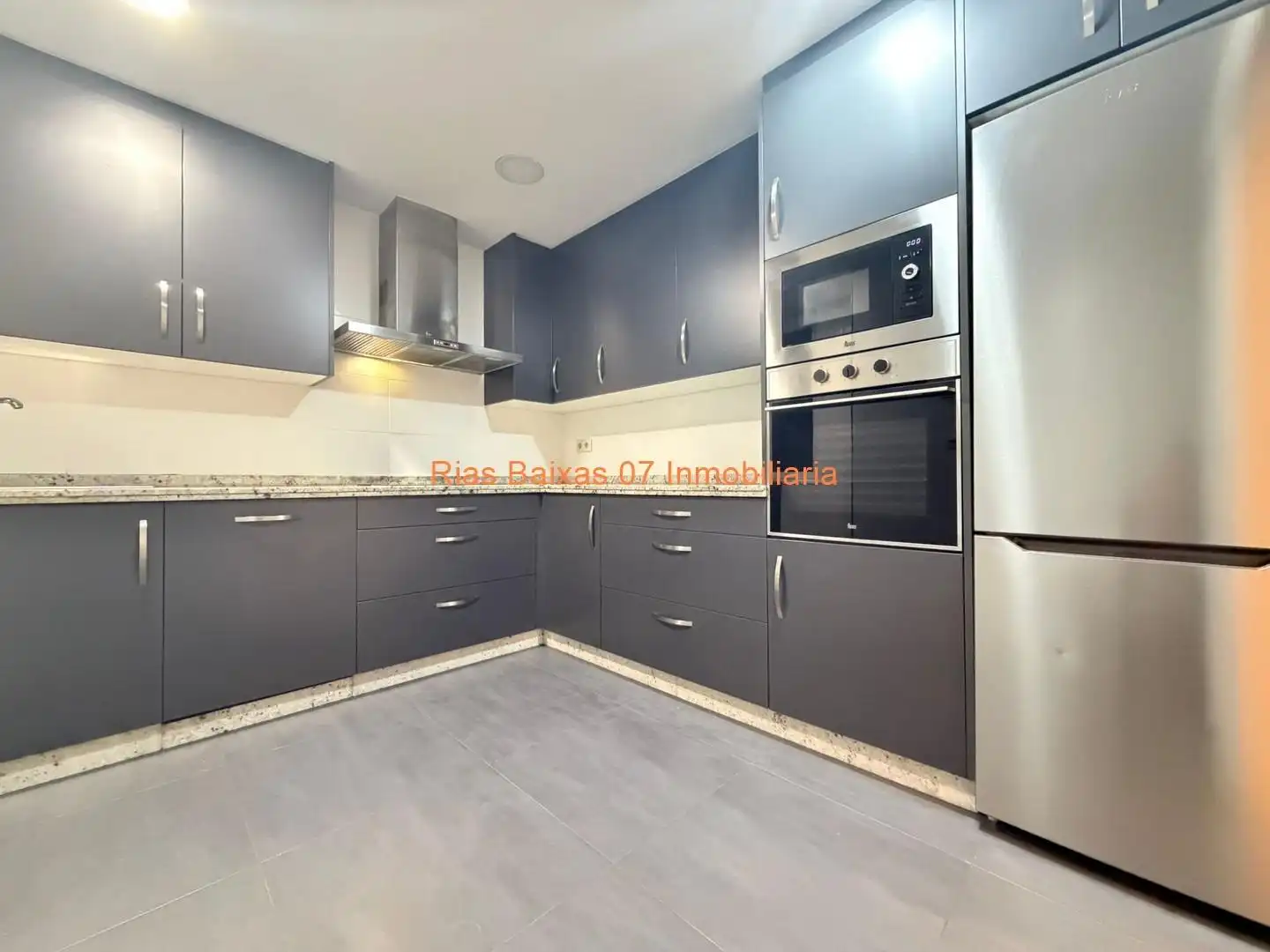 Kitchen of Flat for sale in Vigo   with Heating and Terrace