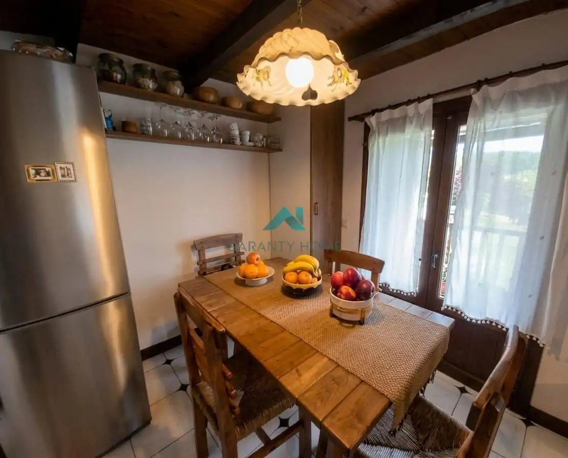 Cocina de Casa adosada en venta en Voto con Calefacción, Jardín privado y Terraza