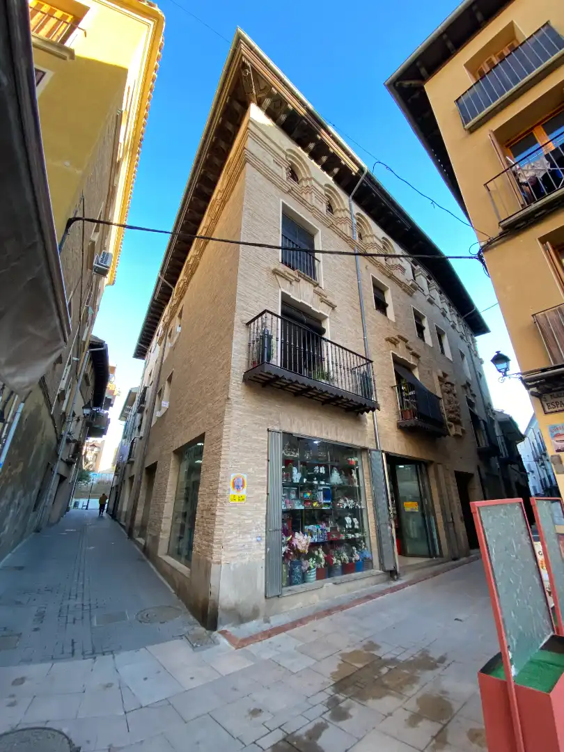 Vista exterior de Pis en venda en Corella amb Calefacció, Parquet i Moblat