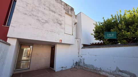Foto 5 von Einfamilien-Reihenhaus zum Verkauf in Calle Puerta de la Macarena, 50, Avenida Juan Diego, Bormujos