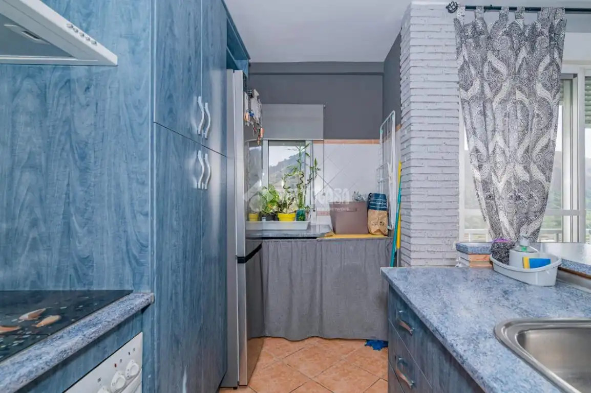 Kitchen of Flat for sale in Granada  with Air Conditioner