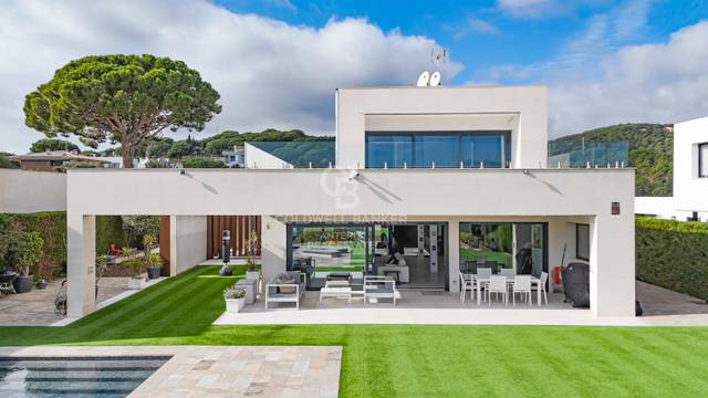 Casa-chalet en Venta en El Mirador - La Cornisa