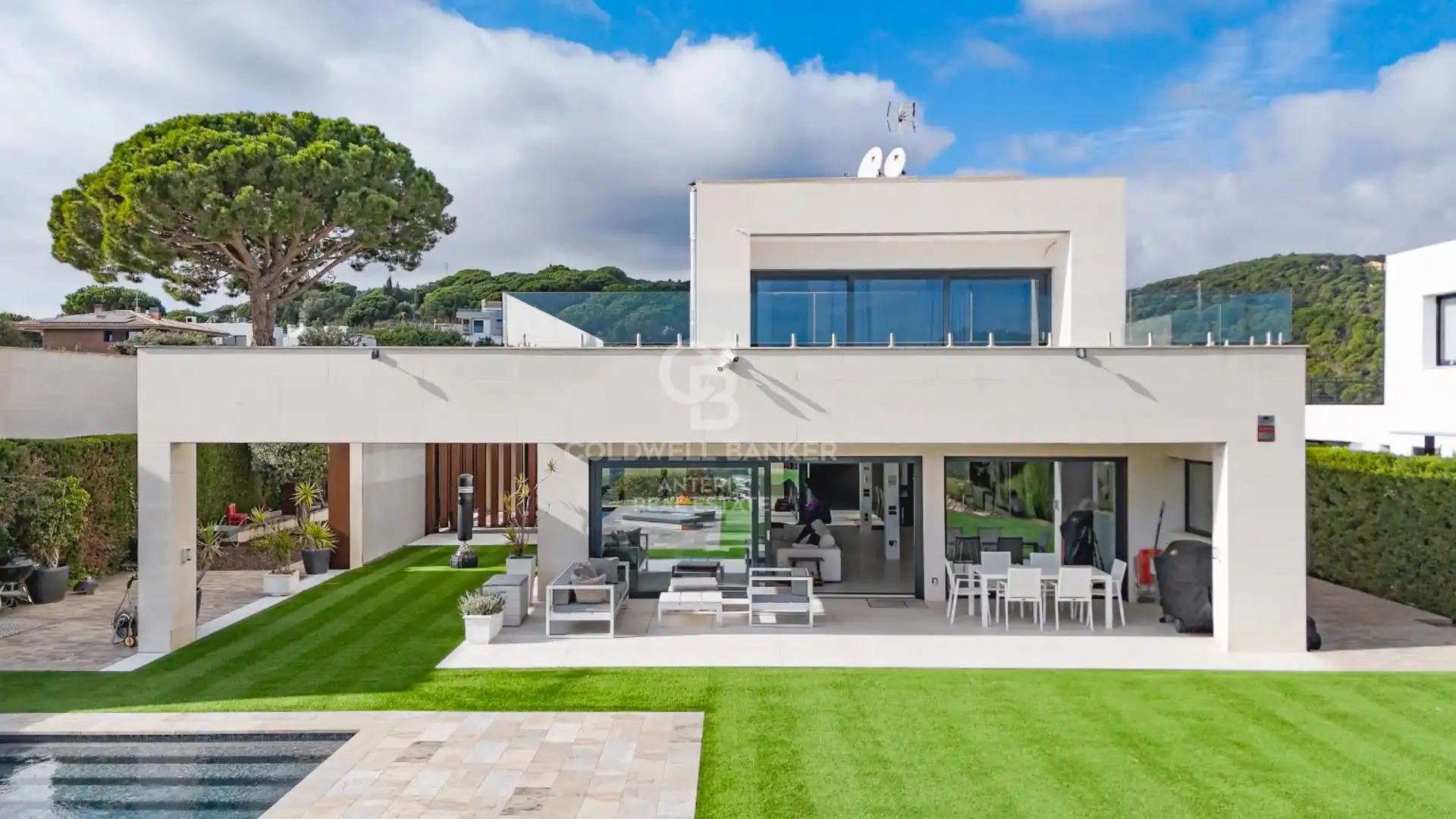 House with terrace for sale in El Mirador - La Cornisa