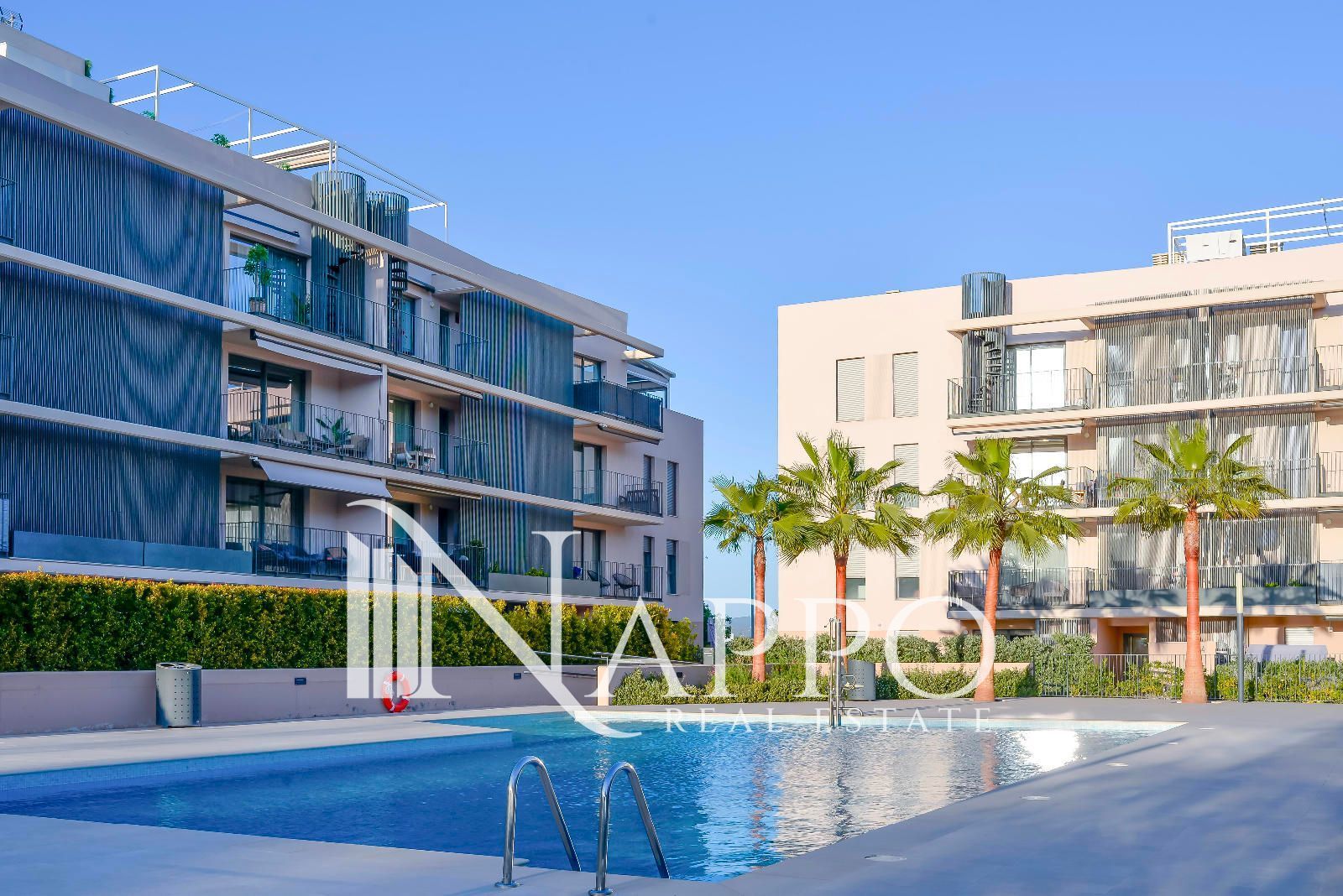 Swimming pool of Flat for sale in  Palma de Mallorca  with Air Conditioner, Heating and Terrace