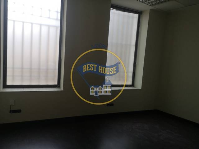 Local comercial en Alquiler en Casco Antiguo