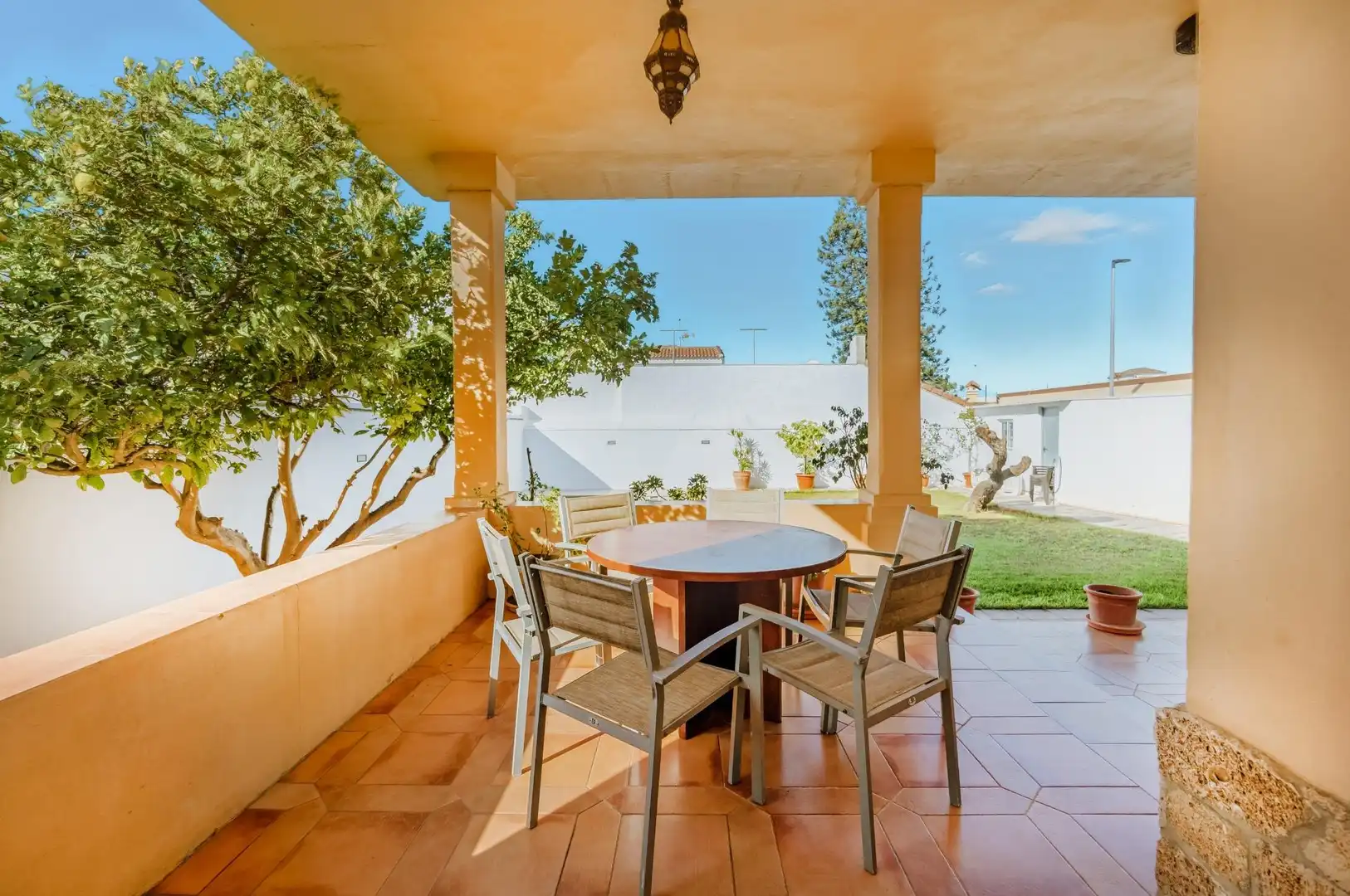 Terrassa de Casa o xalet en venda en Chiclana de la Frontera amb Aire condicionat, Jardí privat i Terrassa