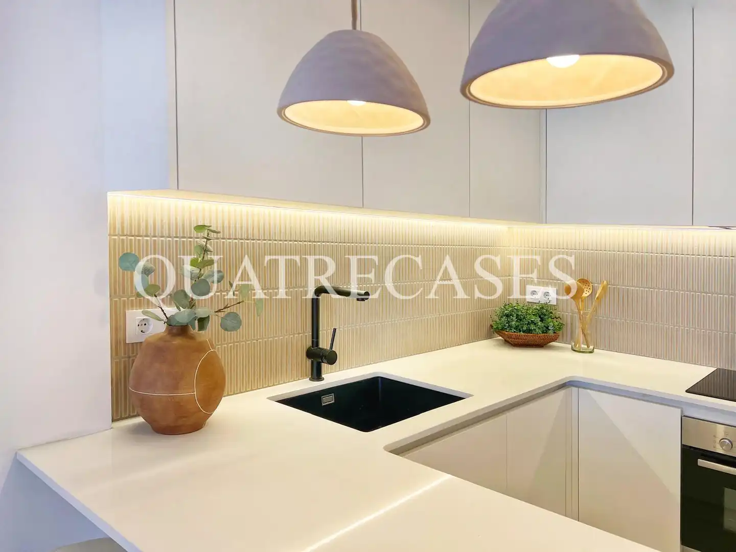 Cocina de Piso en venta en Barcelona con Aire acondicionado, Calefacción y Amueblado