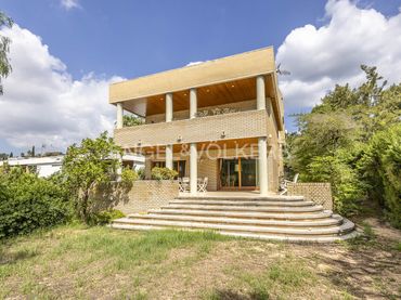 Casa con jardín en venta en Ciutat Diagonal