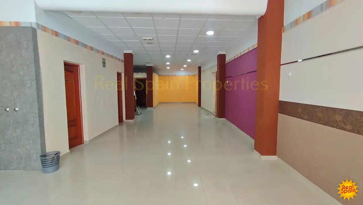 Local comercial en venda a Vélez-Rubio