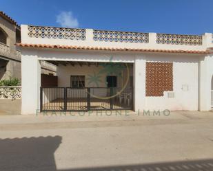 Vista exterior de Casa adosada en venda en Oliva