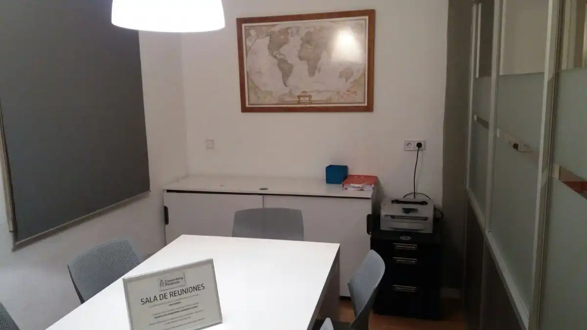Büro zur Miete in Palamós mit Klimaanlage und Möbliert