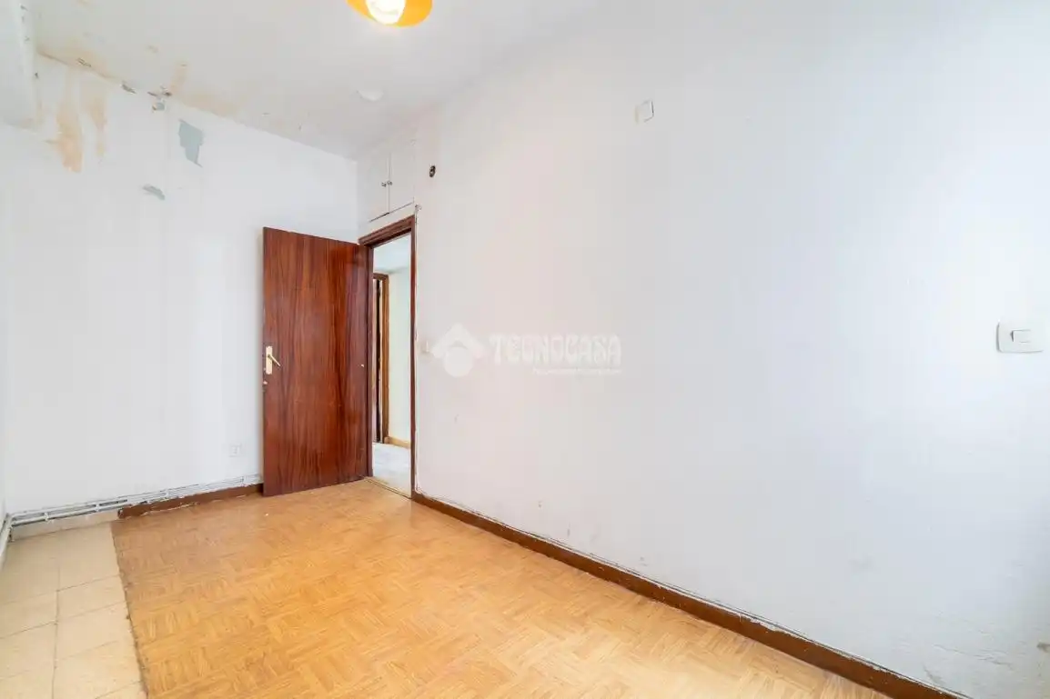 Piso en venta en Madrid con Calefacción y Terraza