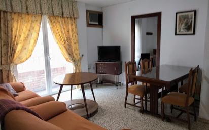 Living room of Flat to rent in  Granada Capital  with Air Conditioner and Balcony