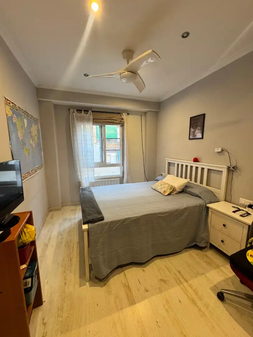 Bedroom of Flat for sale in Valencia  with Parquet flooring and Terrace