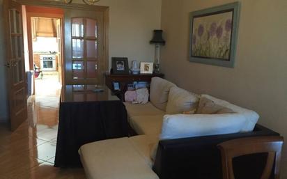 Living room of Flat for sale in Villanueva de la Serena  with Air Conditioner, Heating and Balcony