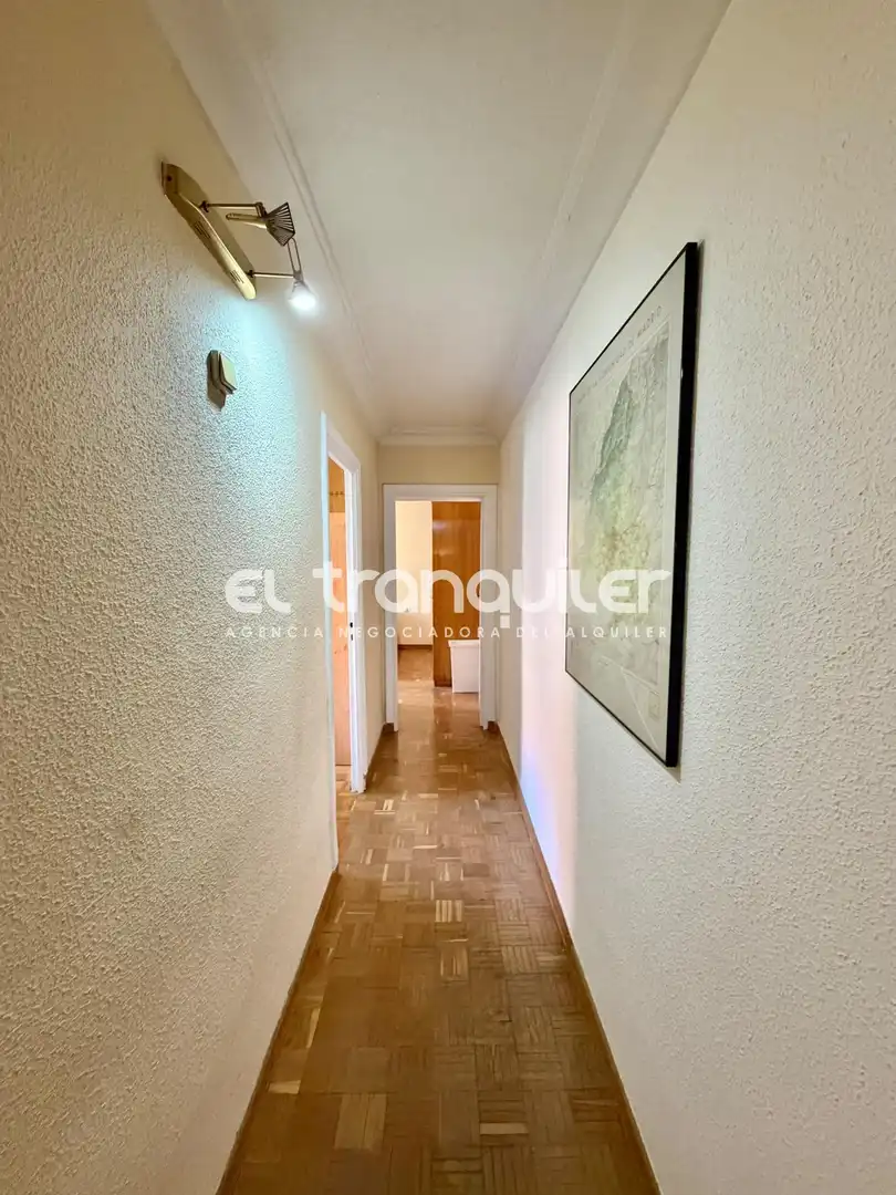 Flat for rent in Madrid  with Parquet flooring, Furnished and Washing machine