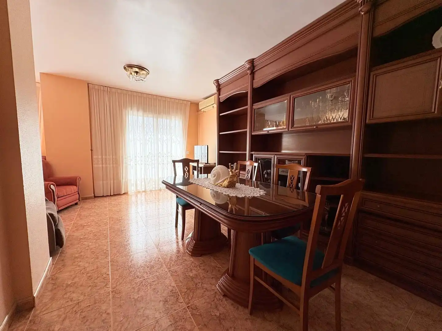 Esszimmer von Wohnung zum Verkauf in Albal mit Klimaanlage, Abstellraum und Balkon