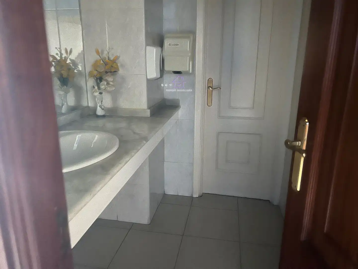Badezimmer von Geschaftsraum zum Verkauf in Arteixo