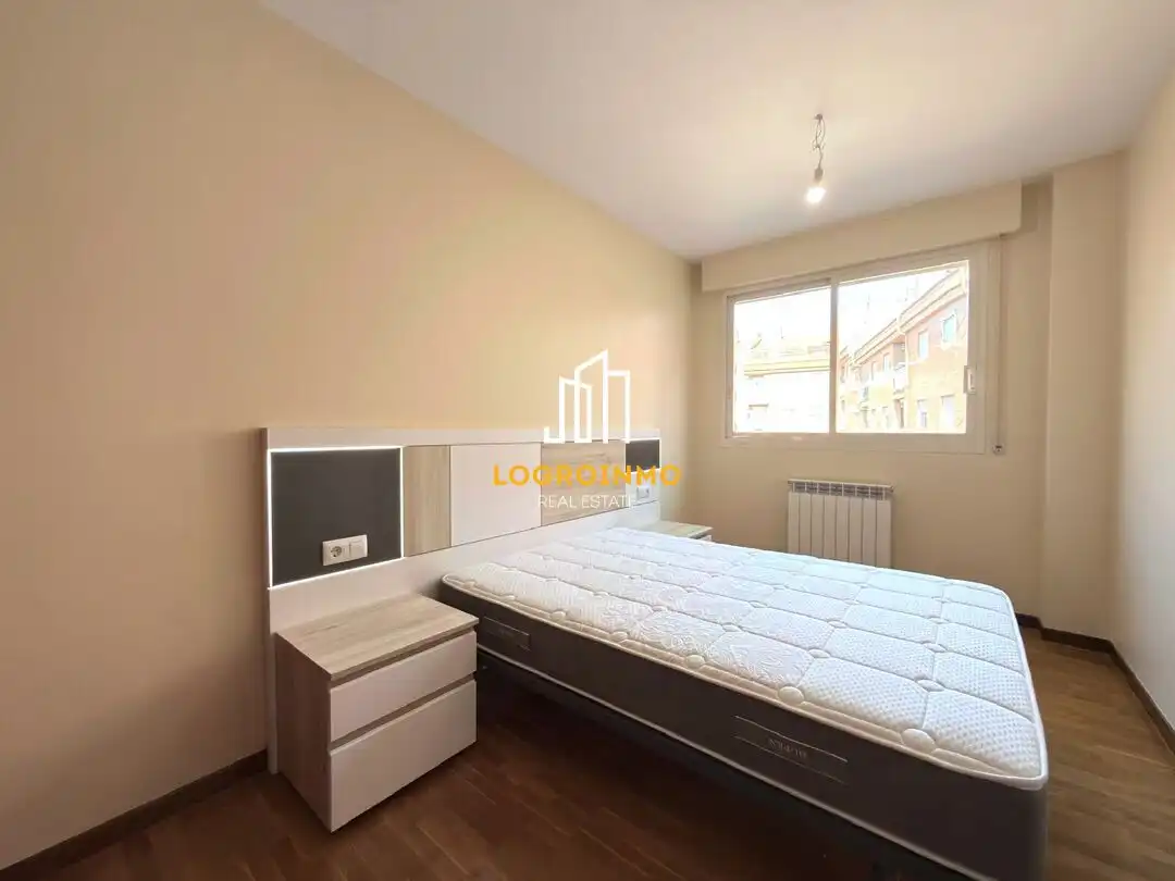 Bedroom of Flat for sale in Lardero  with Heating, Storage room and Furnished