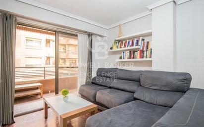 Exterior view of Flat for sale in  Valencia Capital  with Air Conditioner, Terrace and Balcony