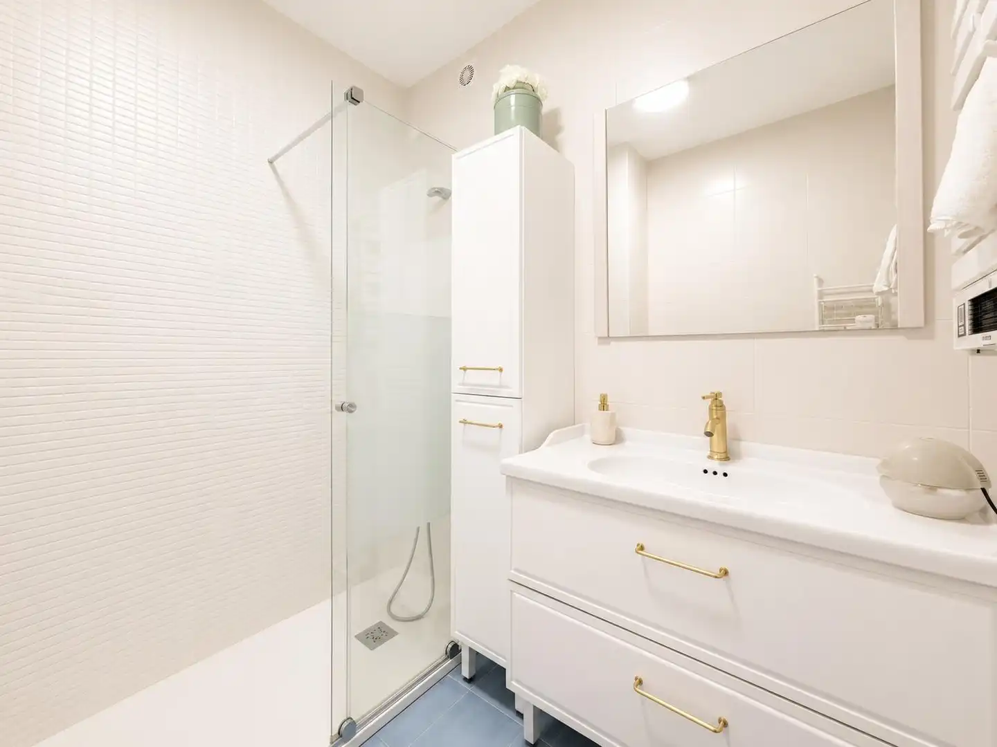 Bathroom of Flat for rent in Llucmajor  with Air Conditioner, Heating and Private garden