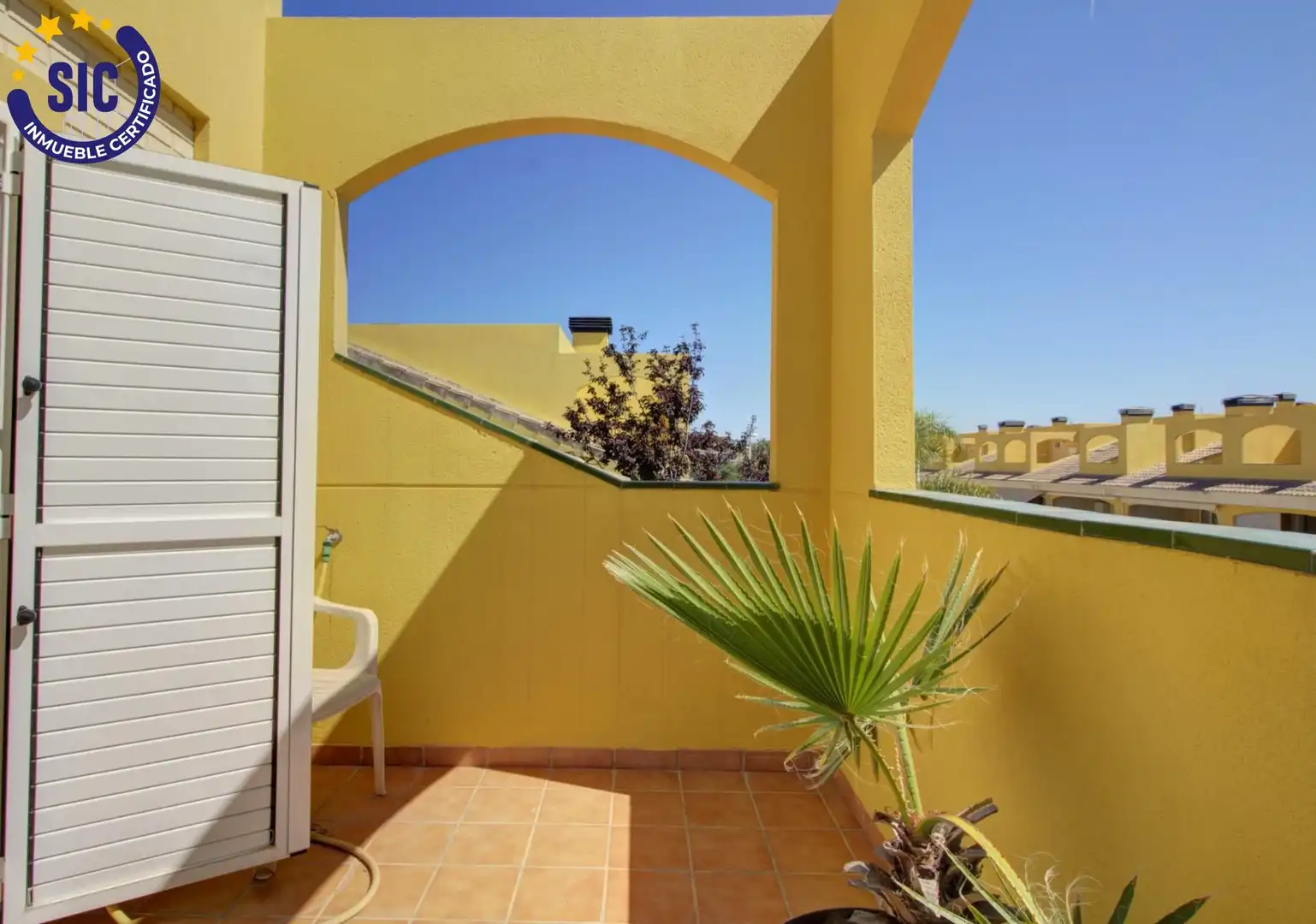 Terrassa de Casa adosada en venda en Sagunto / Sagunt amb Aire condicionat, Calefacció i Jardí privat
