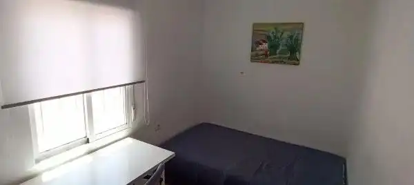 Habitación de Piso de alquiler en Sevilla con Aire acondicionado, Terraza y Amueblado