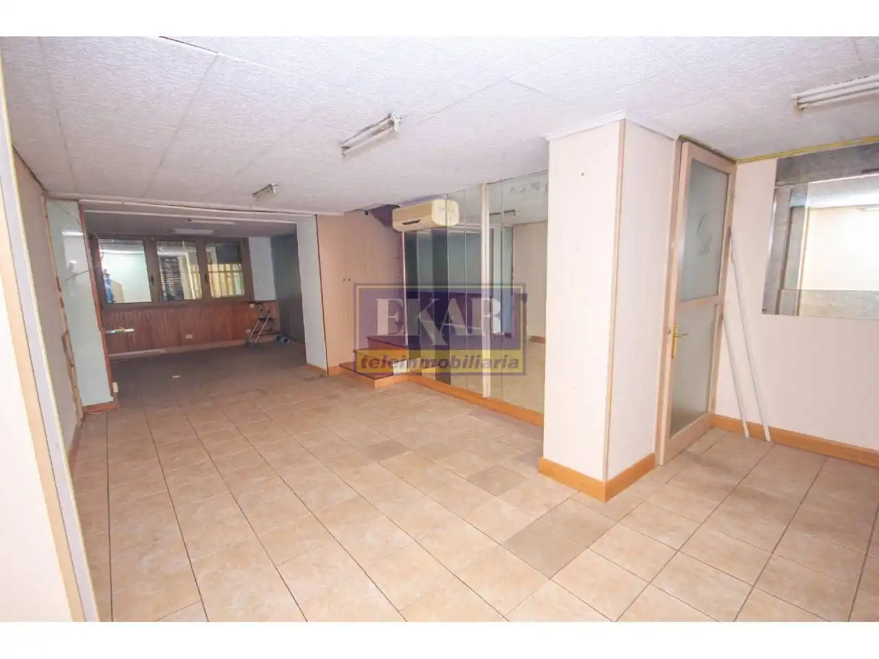 Business premises for sale in Centro - Mendibil - Santiago, imagen 6