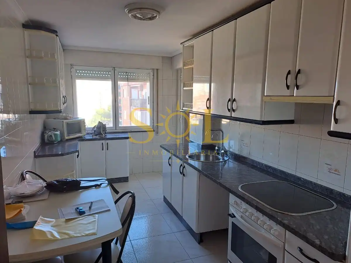 Küche von Wohnung zum Verkauf in La Bañeza  mit Heizung, Parkett und Abstellraum