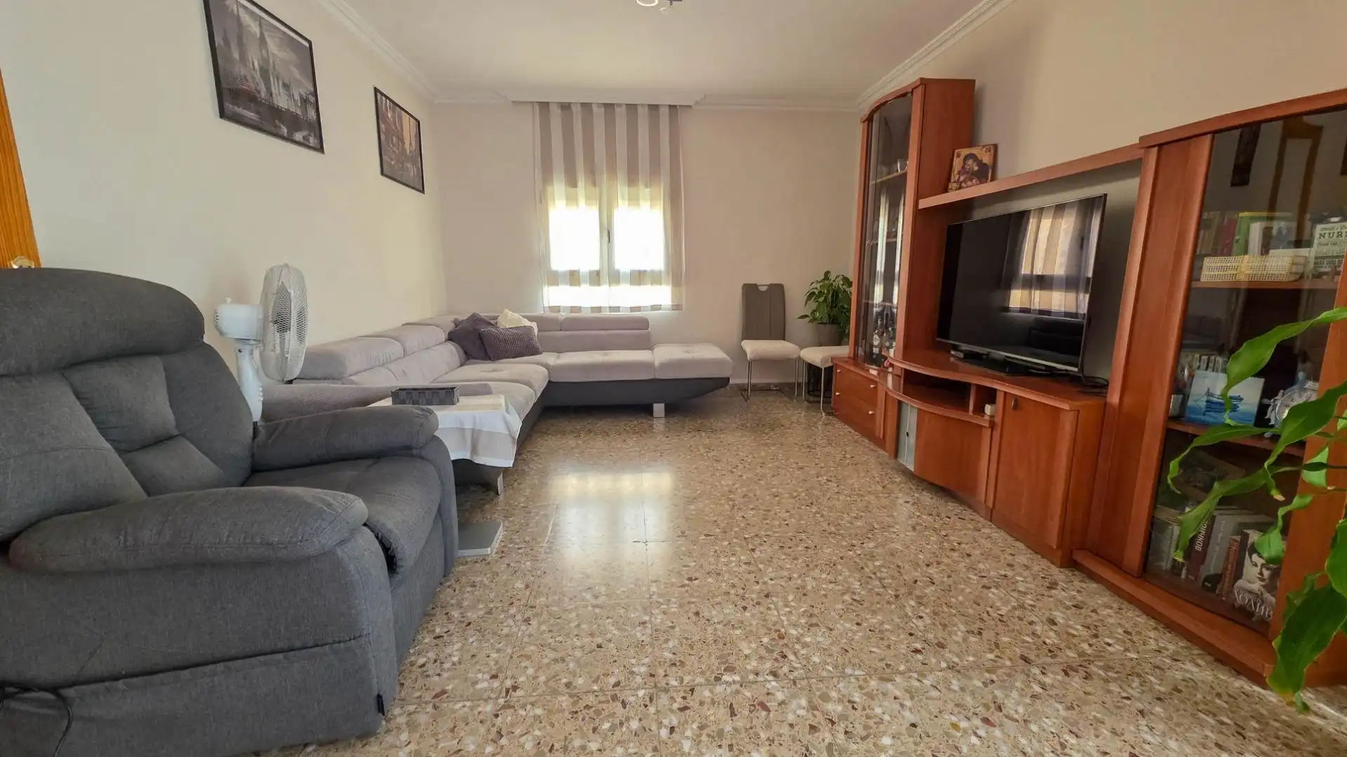 Sala d'estar de Pis en venda en Sagunto / Sagunt amb Aire condicionat, Traster i Balcó