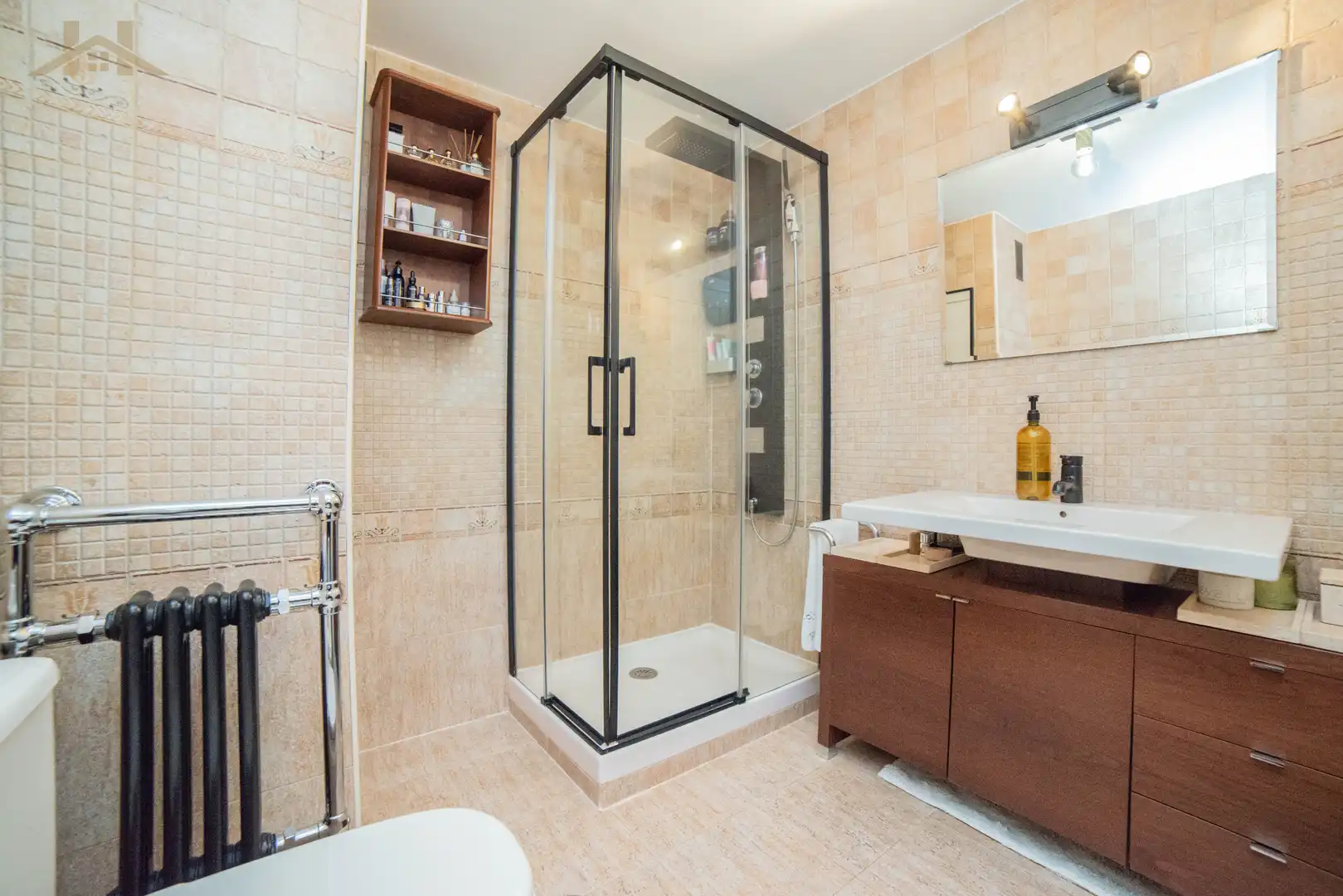 Bathroom of Flat for sale in Móstoles  with Air Conditioner and Heating